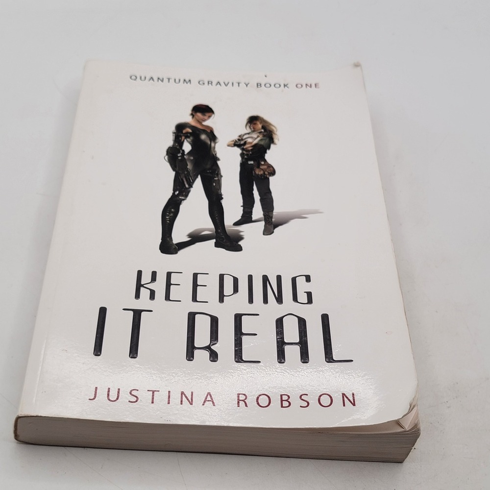 Justina Robson Keeping It Real Paperback 2007 First Edition Sci-Fi Good